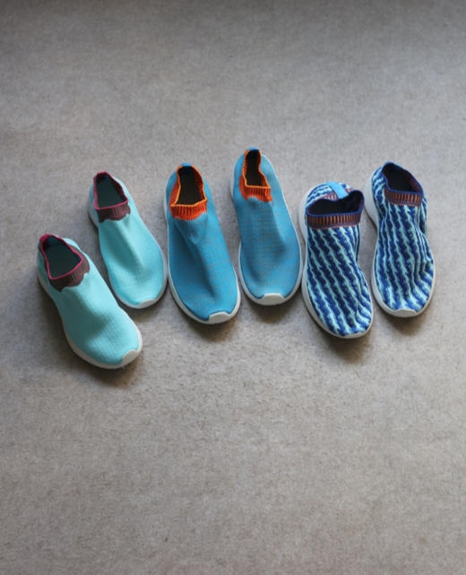 简单粗暴 哈！情侣段 无标 针织弹力布 超轻便的 一脚蹬 袜子鞋 3色入 商品图0