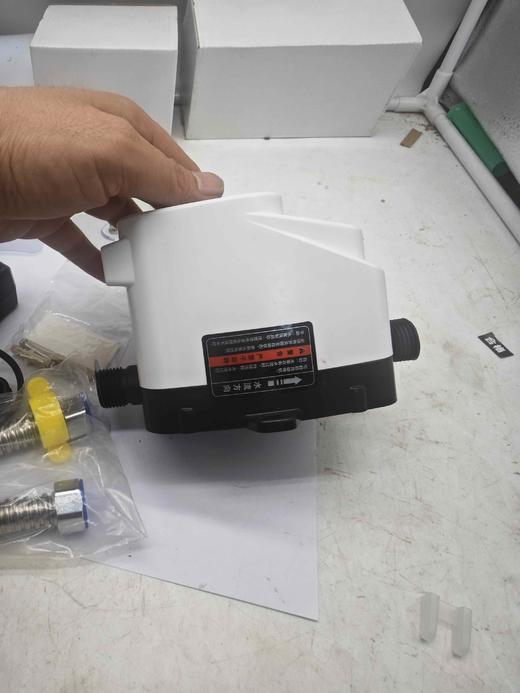 【货号02898】包邮免打孔24V75瓦增压泵家用全自动静音太阳能热水器自来水增压水泵 商品图6