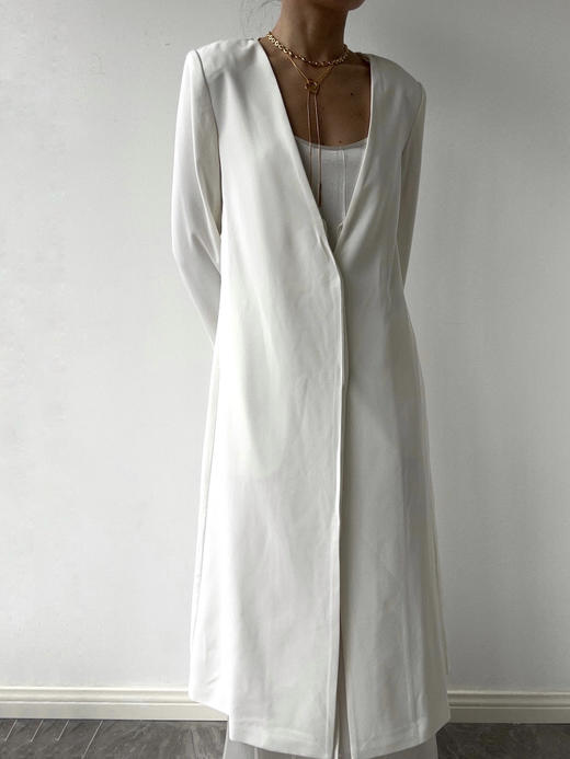 ranyepersonal｜coat 垫肩低胸系带后网纱拼接宽松西装大衣  [ 白LELUXE22CO01 ] 商品图2