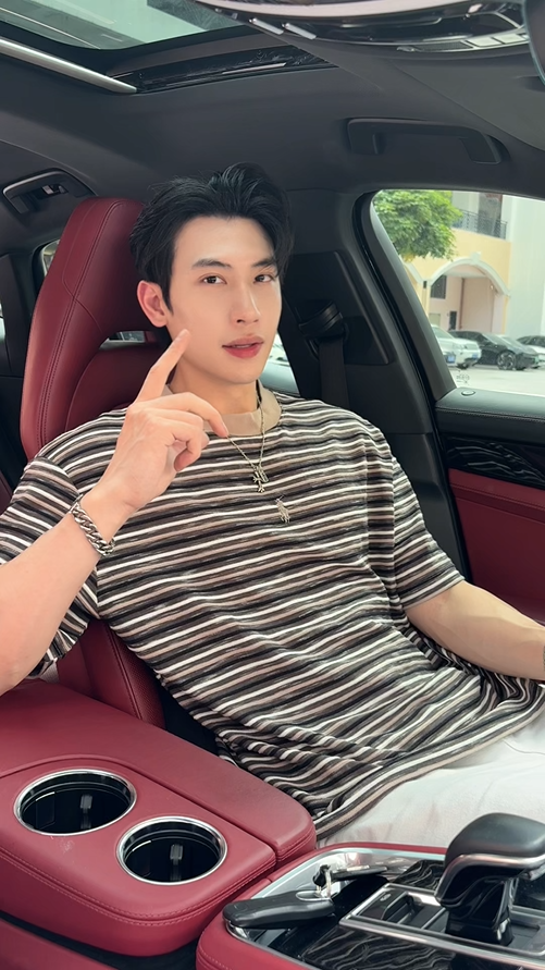 T2980夏季高级感新款韩版撞色条纹刺绣标圆领短袖T恤情侣复古套头上衣