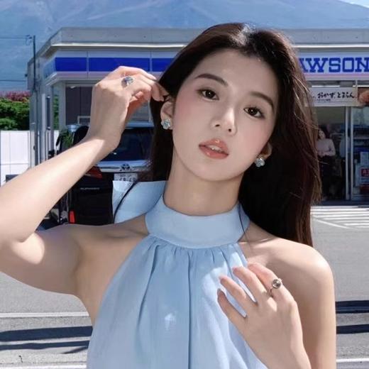 春夏必入Baby蓝四叶草耳钉 美炸了 商品图2