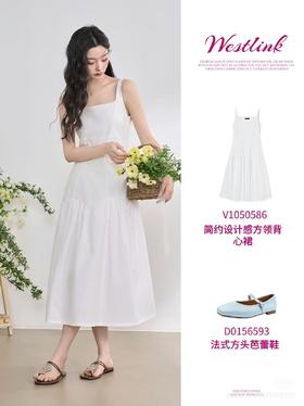 曼谷街头，回头率很高的白色长裙！