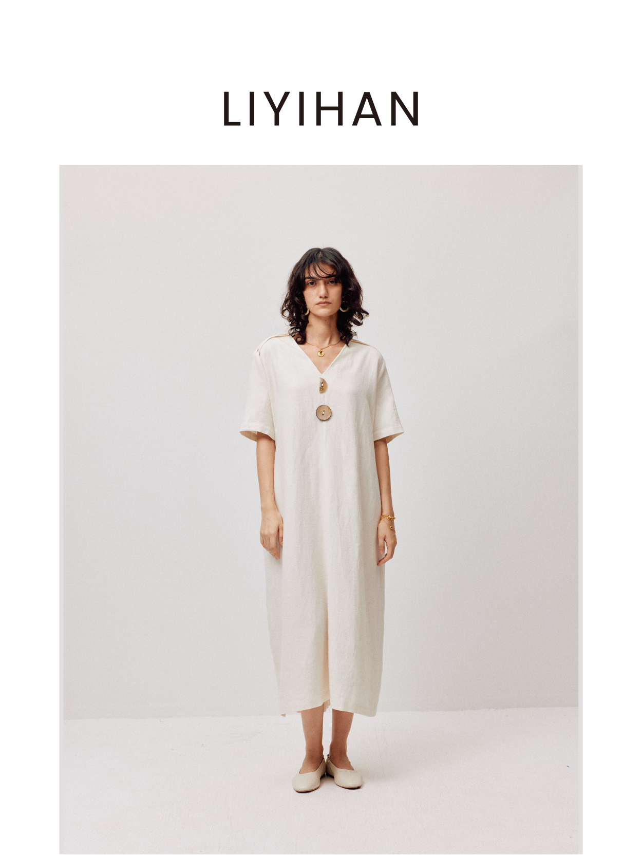 LIYIHAN亘云麻 | 25夏亚麻V领廓形连衣裙A摆裙子气质度假风时尚感