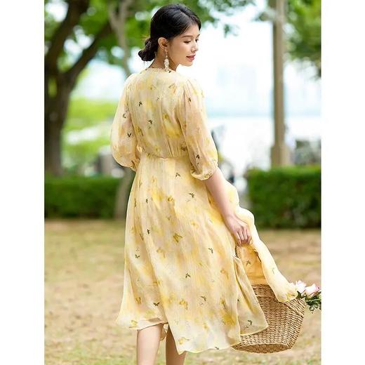 【自】全新升级【铂金会员661/天猫899/差价238】(94819) 洛诗琳2025夏季新款重工收腰优雅高端桑蚕丝连衣裙女 商品图2