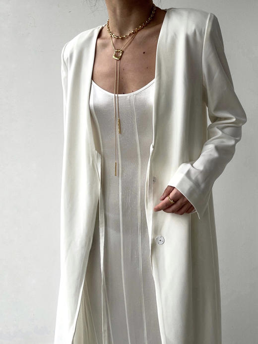 ranyepersonal｜coat 垫肩低胸系带后网纱拼接宽松西装大衣  [ 白LELUXE22CO01 ] 商品图0