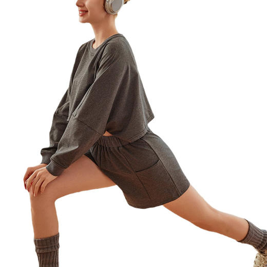 跃牌【洛水之神系列】瑜伽运动套装女2025新款宽松显瘦仙气瑜伽服6613套装 商品图4