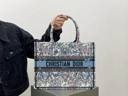 DIOR迪奥印花刺绣棉托特包Tote包购物袋白蓝蝴蝶手提包中号（HH） 商品图3