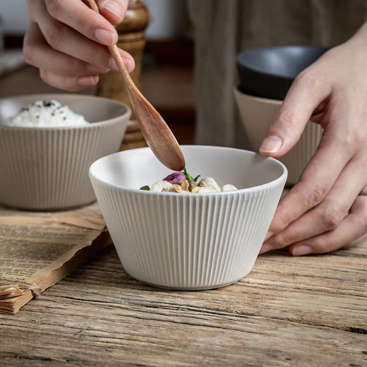 【出口简约浮雕餐具】日式简约浮雕餐具汐雾陶瓷碗盘子组合高颜值纯色哑光餐具跨境出口 商品图2