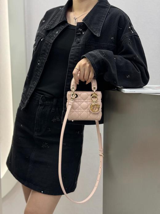 DIOR迪奥LadyDior金色Logo吊坠藤格纹图案可拆卸可调节肩带羊皮革戴妃包单肩斜挎手提包超迷你（HH） 商品图12