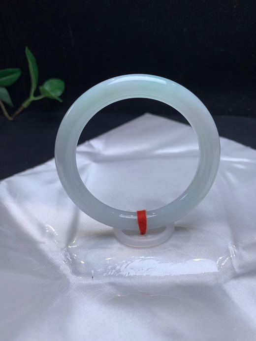 612676，53清新浅绿底圆条，底子很细腻 ，淡淡的浅绿底。温柔甜美，很秀气 商品图3