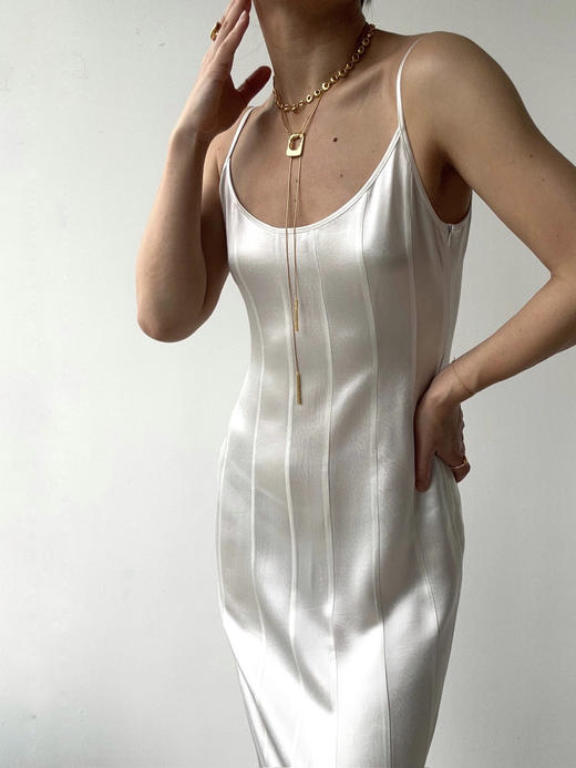 HOSIKARI｜HO23AW17 肌理醋酸拼接吊带连衣裙 [ 黑 / 白 ] 无弹 商品图5