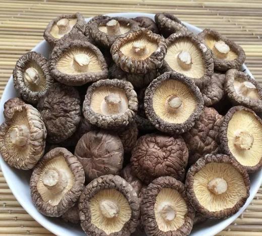 一级香菇干9.9元1袋约100g，次日到 商品图0