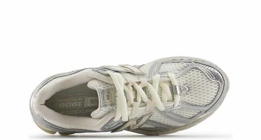 【春上新】  【7折】7楼 NewBalance百搭舒适男/女鞋吊牌价：1099元现价:769元 商品图1