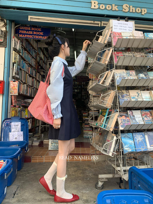 Read Nameless /泰兰德蓝衬衫+藏青色背心裙 2025/4/14 商品图13