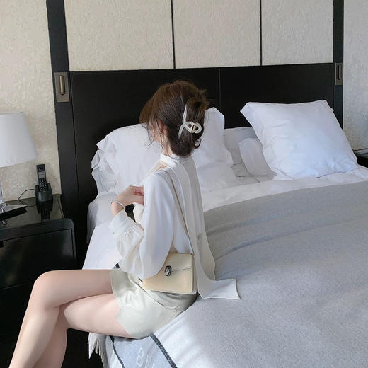 缎面衬衫 商品图3