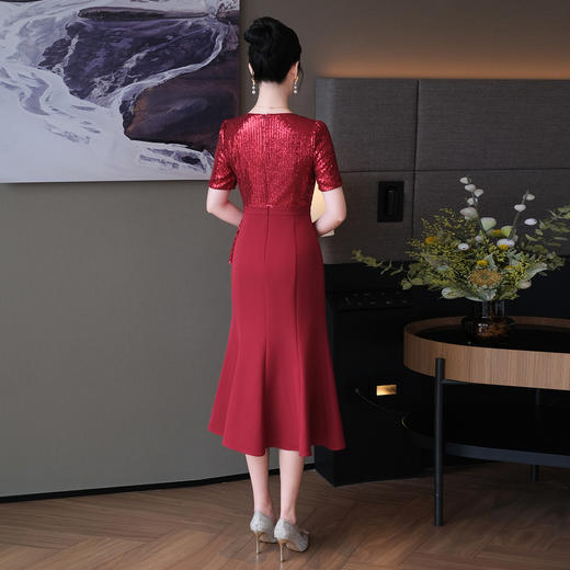 DNO-5DF5178春夏新款高端珠片精致简约大气时尚遮肉修身高腰中短款鱼尾连衣裙 商品图3