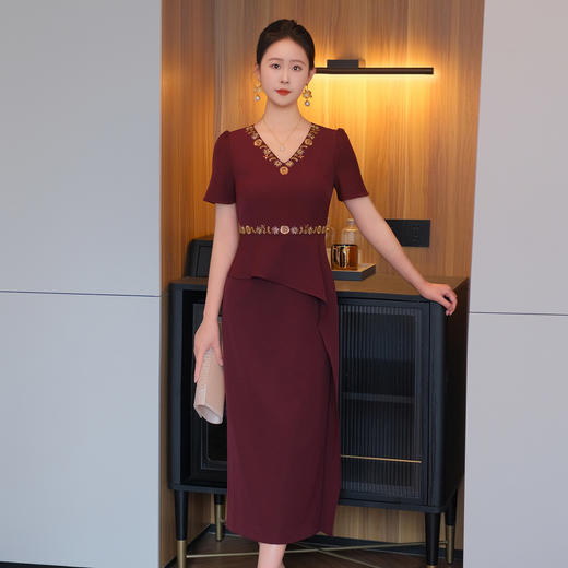 DNO-5CF24151高端品牌气质名媛2025夏季新款钉珠长款连衣裙 商品图0