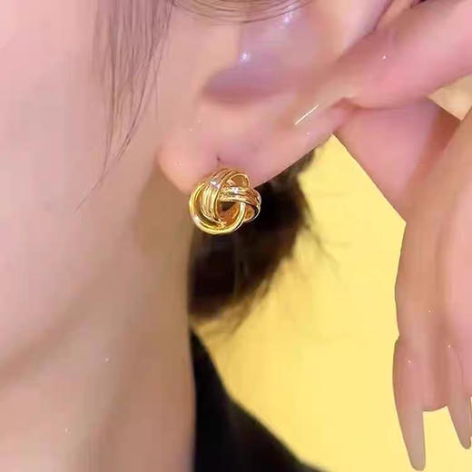 JU-DC-007时尚缠绕麻花耳钉耳扣女小众高级感耳环2025年新款潮气质简约耳饰 商品图2