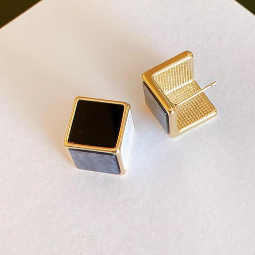 JU-A3218新款韩国简约气质几何黑色耳钉女个性小众立体耳环网红耳饰 商品图3
