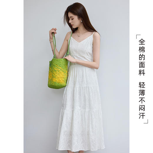 VICTORIA&VERA夏季“白月光”系列立体绣花V领吊带连衣裙蛋糕层次裙摆 商品图5