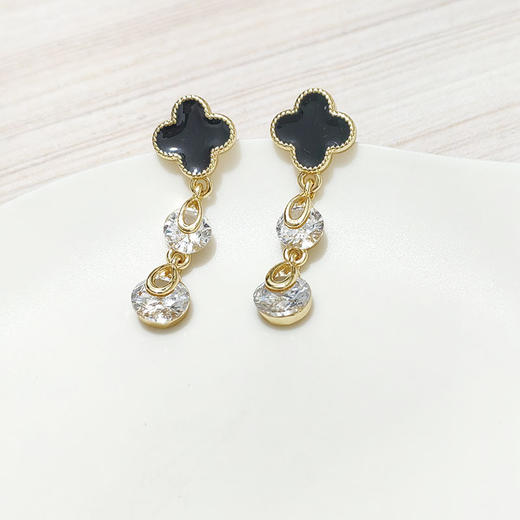 JU-CD-0048小香风新款时尚气质百搭长款耳环女个性简约复古精致四叶草耳钉批 商品图0