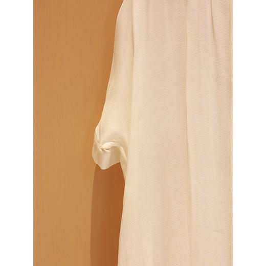 【线上专属】V领连衣裙(23707286-山矾) 商品图2