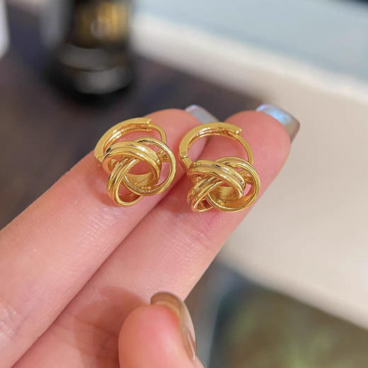 JU-DC-007时尚缠绕麻花耳钉耳扣女小众高级感耳环2025年新款潮气质简约耳饰 商品图3