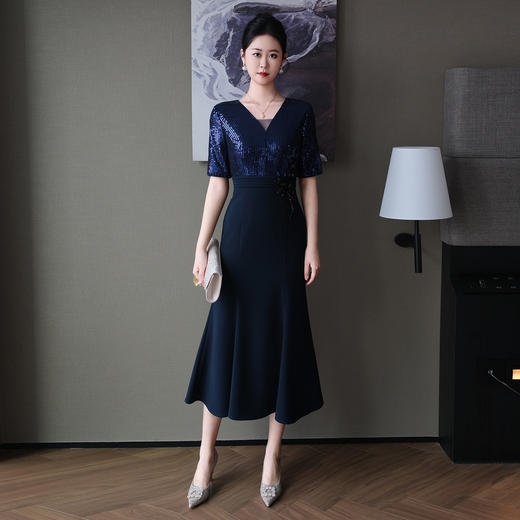 DNO-5DF5290春夏新款高端珠片精致简约大气时尚遮肉修身高腰中短款鱼尾连衣裙 商品图2