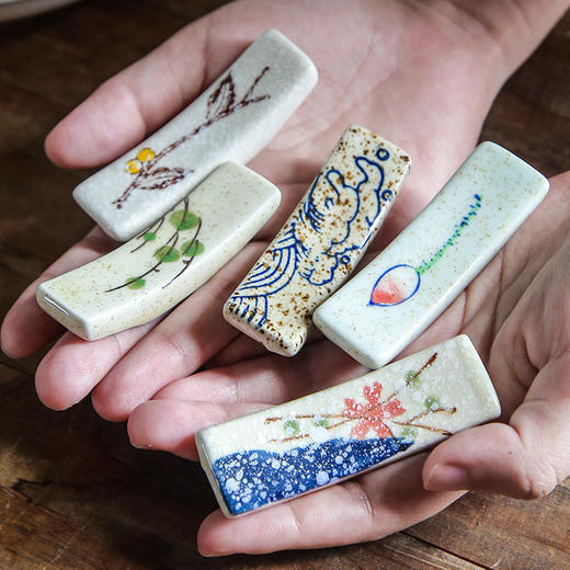 【出口筷勺托架】日式陶瓷筷子架家用勺子托架筷托餐厅酒店摆台餐具釉下彩和风筷枕 商品图1