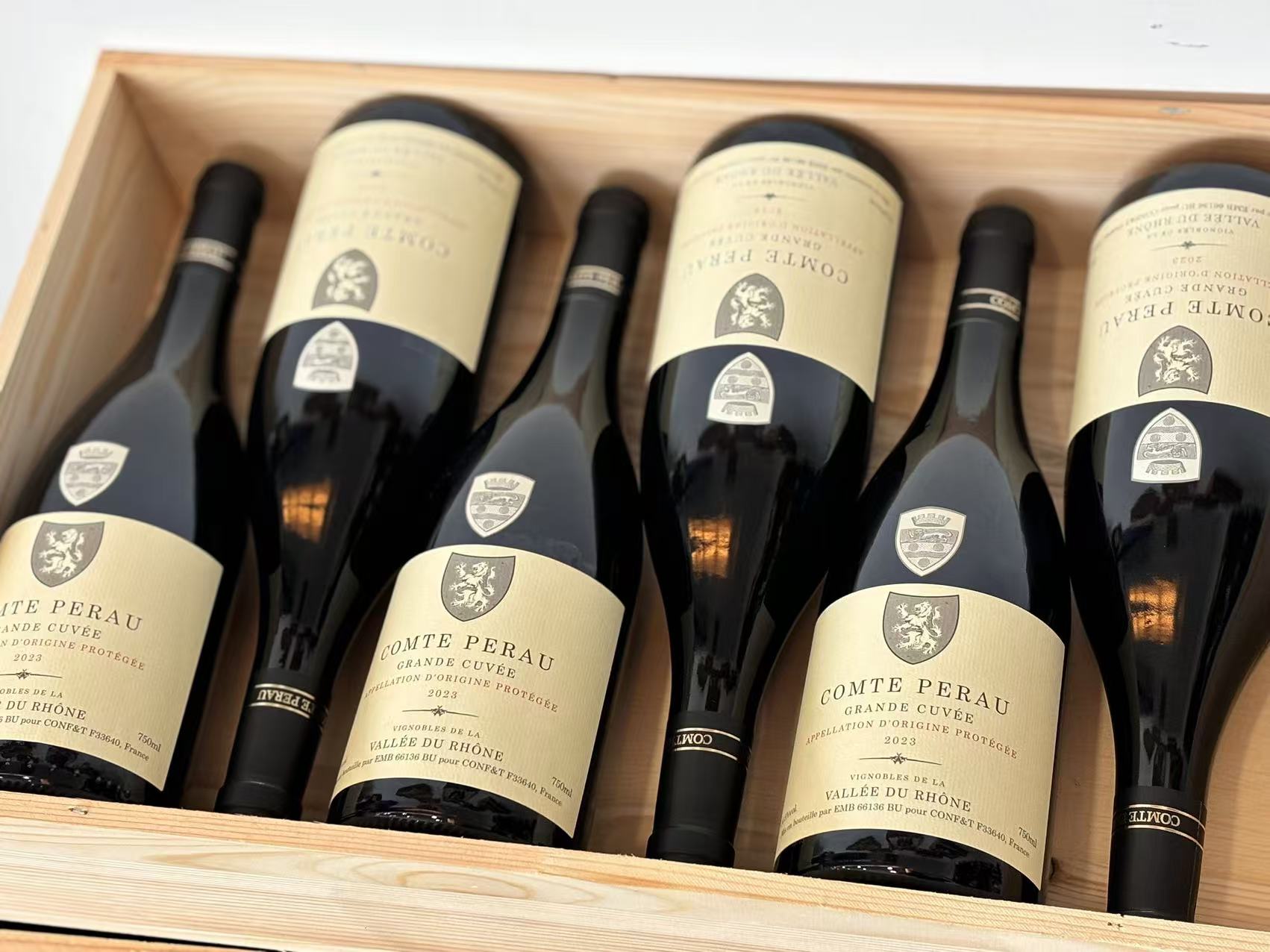 佩歌酒庄干红葡萄酒