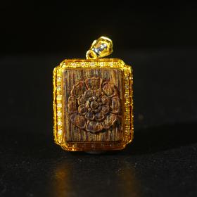 BC.RS4.12-7  白棋沉水(莲花) ，5.29g