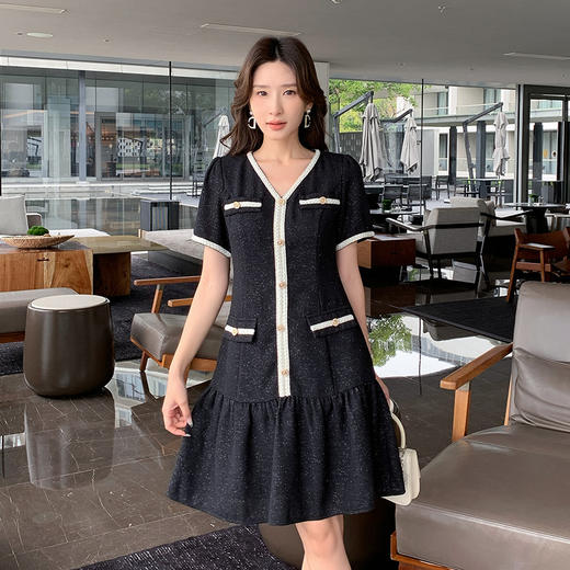 奢姿大码女装2025夏季荷叶摆时尚连衣裙胖妹妹轻奢优雅V领裙子9952890379 商品图1