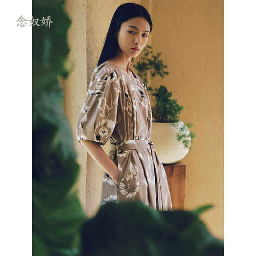 【商场同款】CND5459“凤尾花茶歇裙” 温柔低调 优雅谦和 花型连衣裙 商品图5