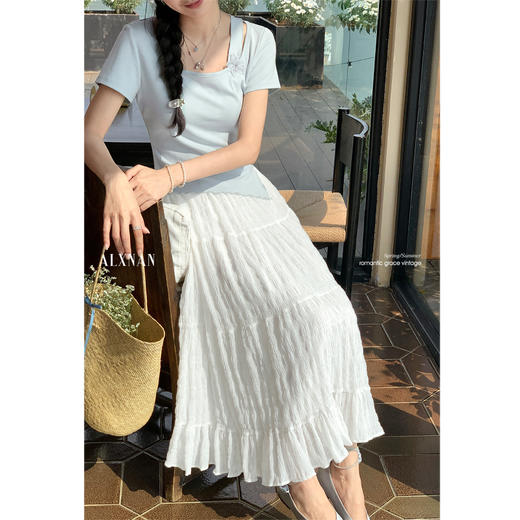 鹿向南「慵懒半夏」白色气质度假裙子女夏新款A字百搭显瘦半身裙 商品图3