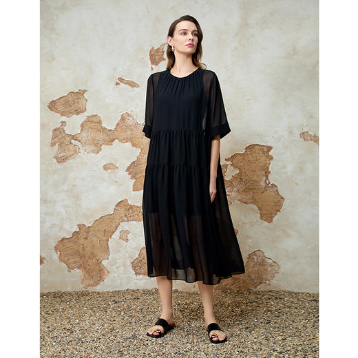 EITIE爱特爱宽松压褶拼接直筒显瘦连衣裙2025夏季新款8207952 商品图2