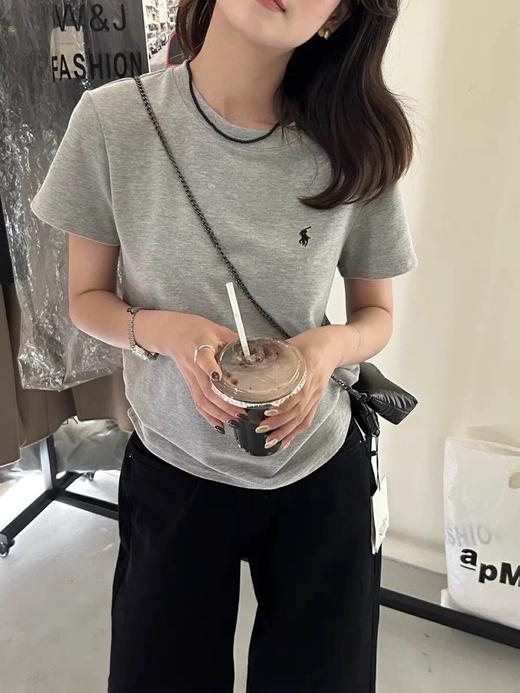 【GZ】无忧购韩版正肩休闲小马刺绣常规棉感T恤2621-1 商品图1