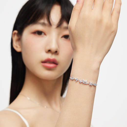 卡蒂罗闪闪蝶舞手链女生纯银轻奢小众2023年新款情人节礼物送女友 商品图1