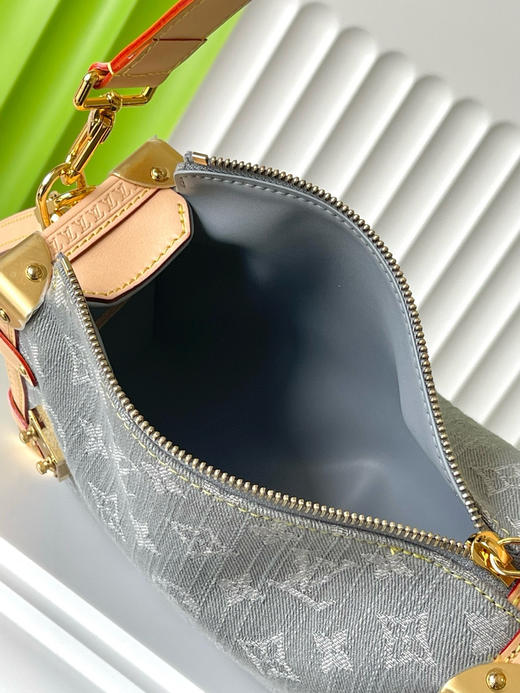 春夏特惠💰950 原单LV M13285 尺寸：23.5×16×8.5cm SIDE TRUNK 牛仔布软盒子包 商品图7