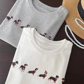 2025超火爆jennie上身可爱珍珠项圈腊肠狗印花高弹收腰正肩T恤！