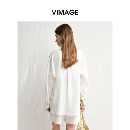 VIMAGE纬漫纪休闲亚麻慵懒感廓形白色圆领衬衫上衣2025夏季新款V2309914 商品图4