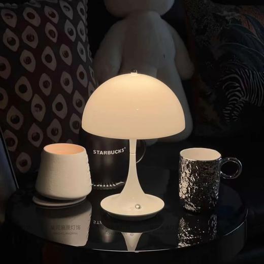 娜家北欧现代蘑菇灯 商品图3