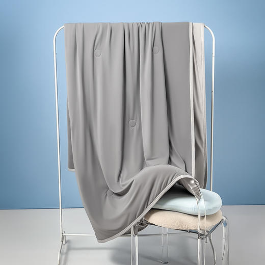 【科技凉感❗️A类母婴级夏凉被】持续凉感，爽滑睡感，自适应恒温，凉而不冰！双面凉感空调被纯色冰淇淋冰丝可机洗夏季薄被子 商品图10