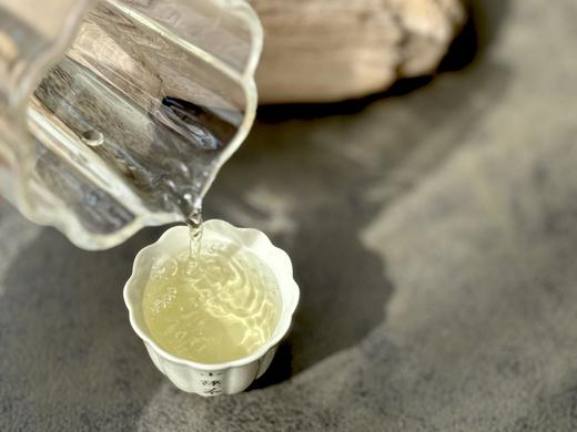 【新茶上市】《冰肌》2025准特级白牡丹饼，又清，又鲜，又香，冰雪微甜，清雅不可方物（8饼收藏装） 商品图6