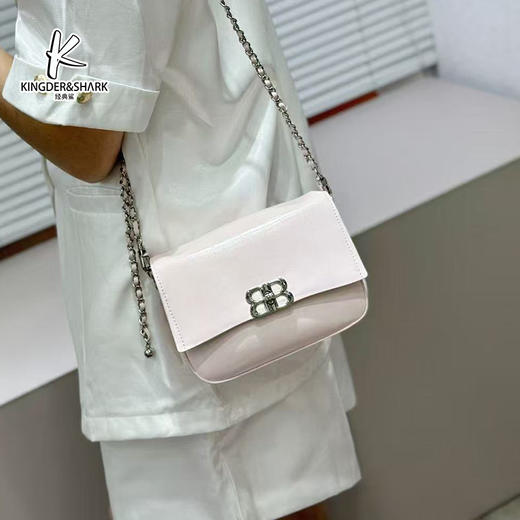 经典鲨2025年新品柔软简约单肩斜挎链条小方包KGB31-5289091 商品图4
