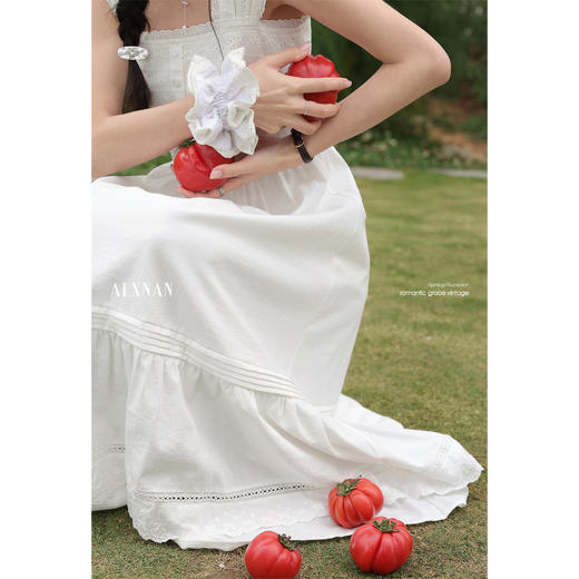 【65折秒杀】鹿向南 「夏日花序」米白色气质收腰显瘦女方口领连衣裙夏A字长裙L55116 商品图2