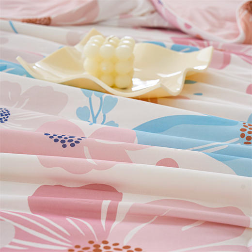 多喜爱沁柔凉感夏薄被芯/空调被（花漾清梦/花影逸梦/素影雅静）【沁柔凉感丝】【双面凉感】 【双A类标准】沁凉柔肤 舒睡一夏 有效抑菌 可水洗机洗 凉如水 柔如丝 商品图5