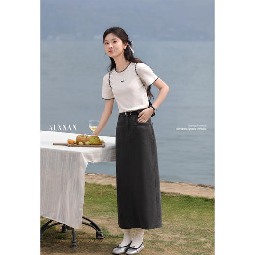 鹿向南「棉朵轻吟」法式气质灰色圆领短袖T恤夏季显瘦修身女上衣 商品图4