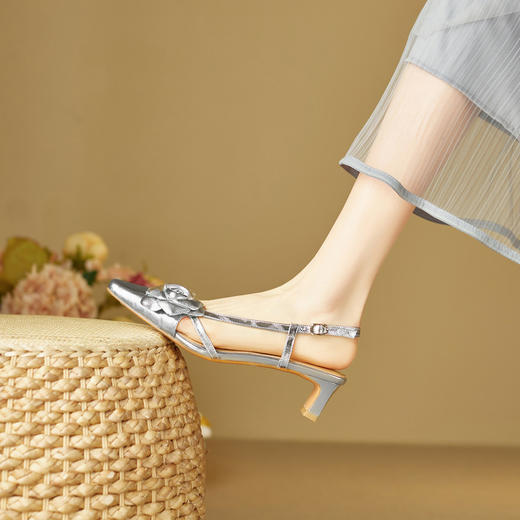 【预售5天】山茶花包头后空凉鞋，韩版气质搭扣高跟鞋MBJR&6866-1 商品图0