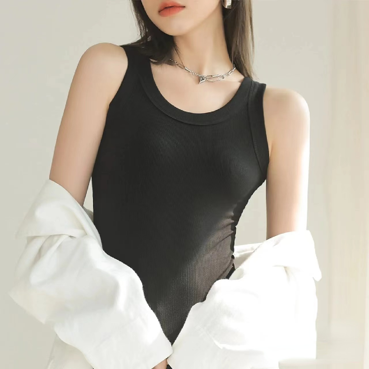 39.9/三件！！【冰感棉U型背心】凉感棉材质 上身凉爽亲肤 U领+遮副乳设计  高弹力包容性强！6色可选 尺码均码70-130斤