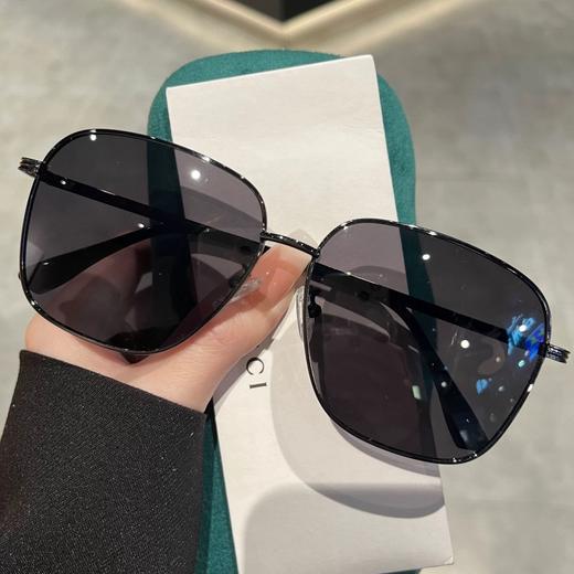 【新款大框男士墨镜】开车太阳镜 高级感防紫外线太阳眼镜女遮阳镜 国庆出游 商品图3